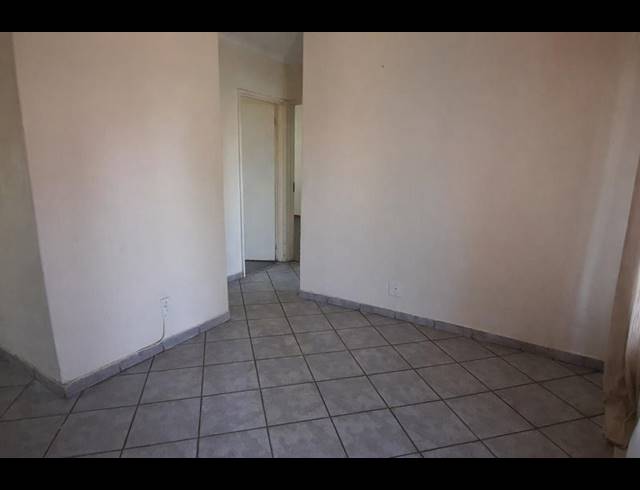 2 BEDROOM TOWNHOUSE FOR SALE IN HIGHVELD